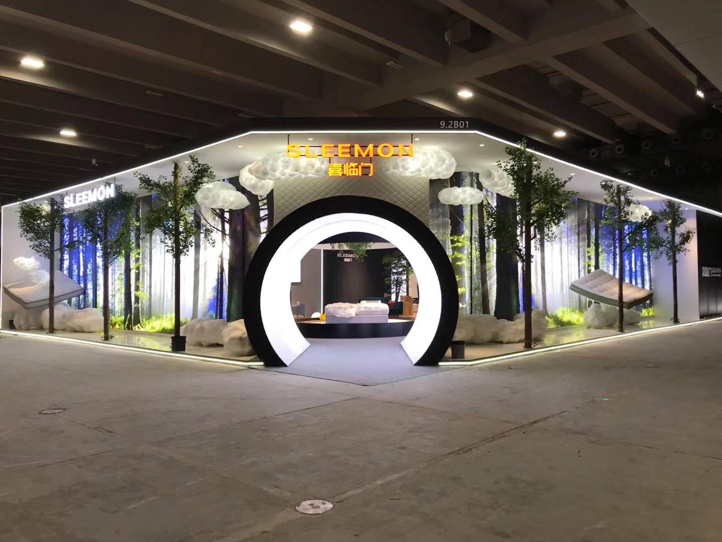 ϲ�R�T�Ҿ߳ɶ�չ���