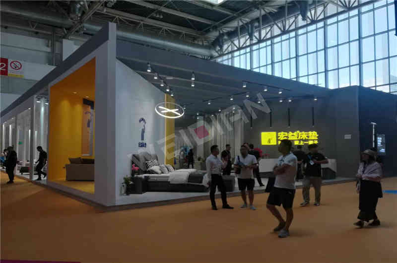 ���洲�| ����ľ�Rչ�[�O(sh��)Ӌ��˾